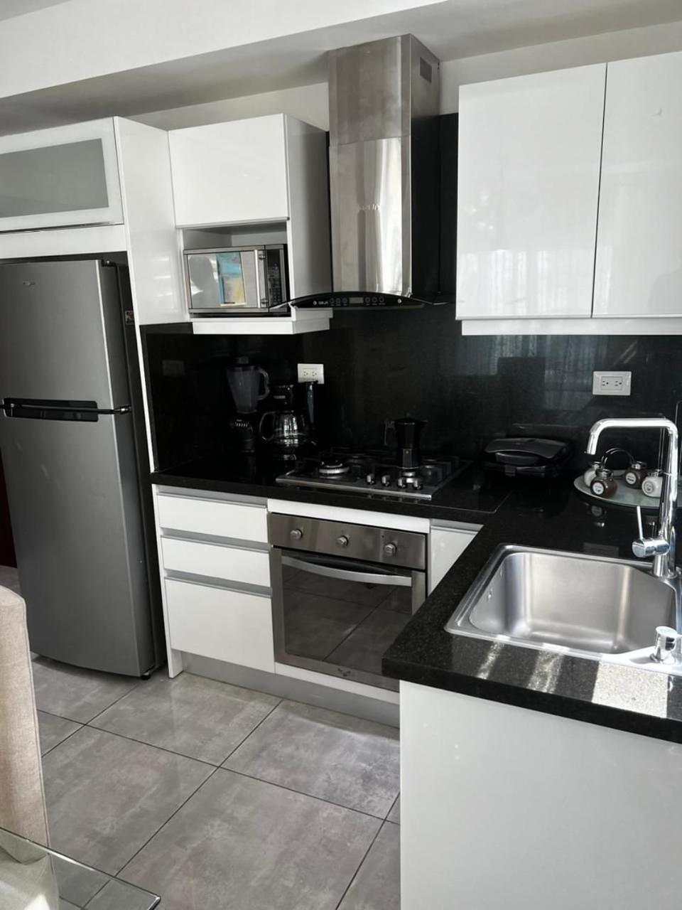 Soha Suites II Сантьяго-де-лос-Кабальерос Экстерьер фото