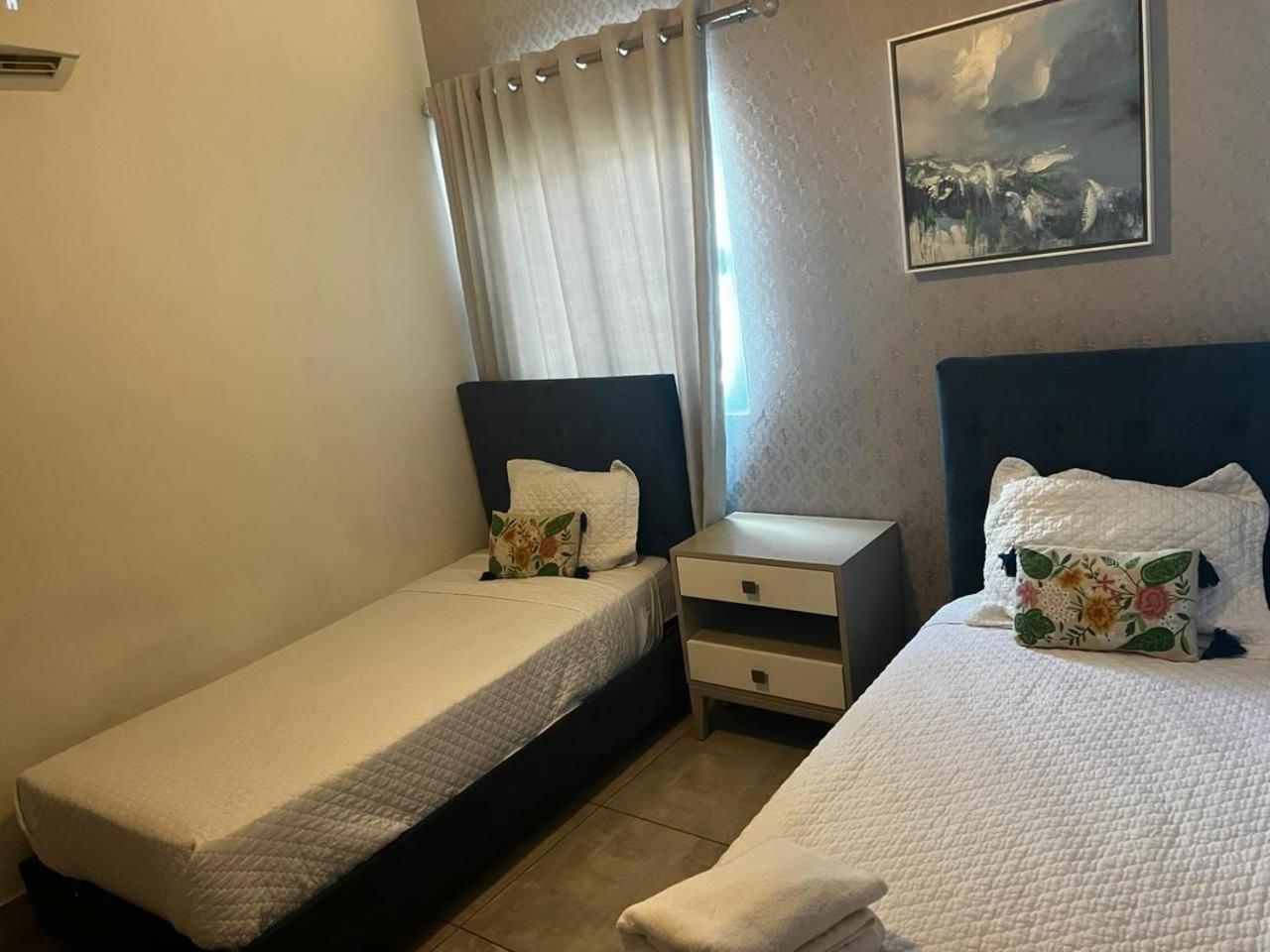 Soha Suites II Сантьяго-де-лос-Кабальерос Экстерьер фото