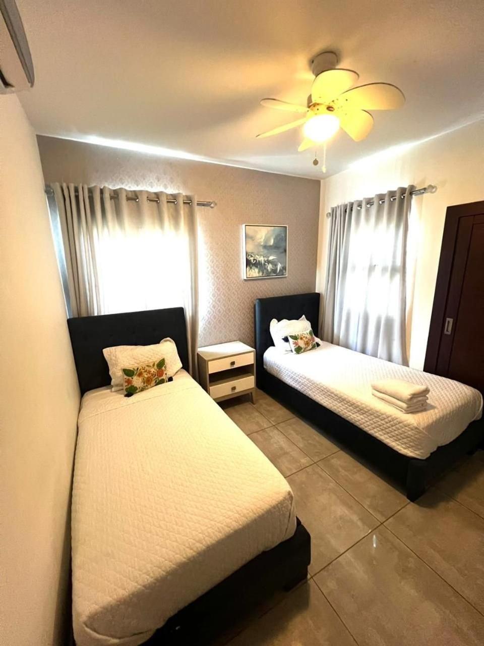 Soha Suites II Сантьяго-де-лос-Кабальерос Экстерьер фото