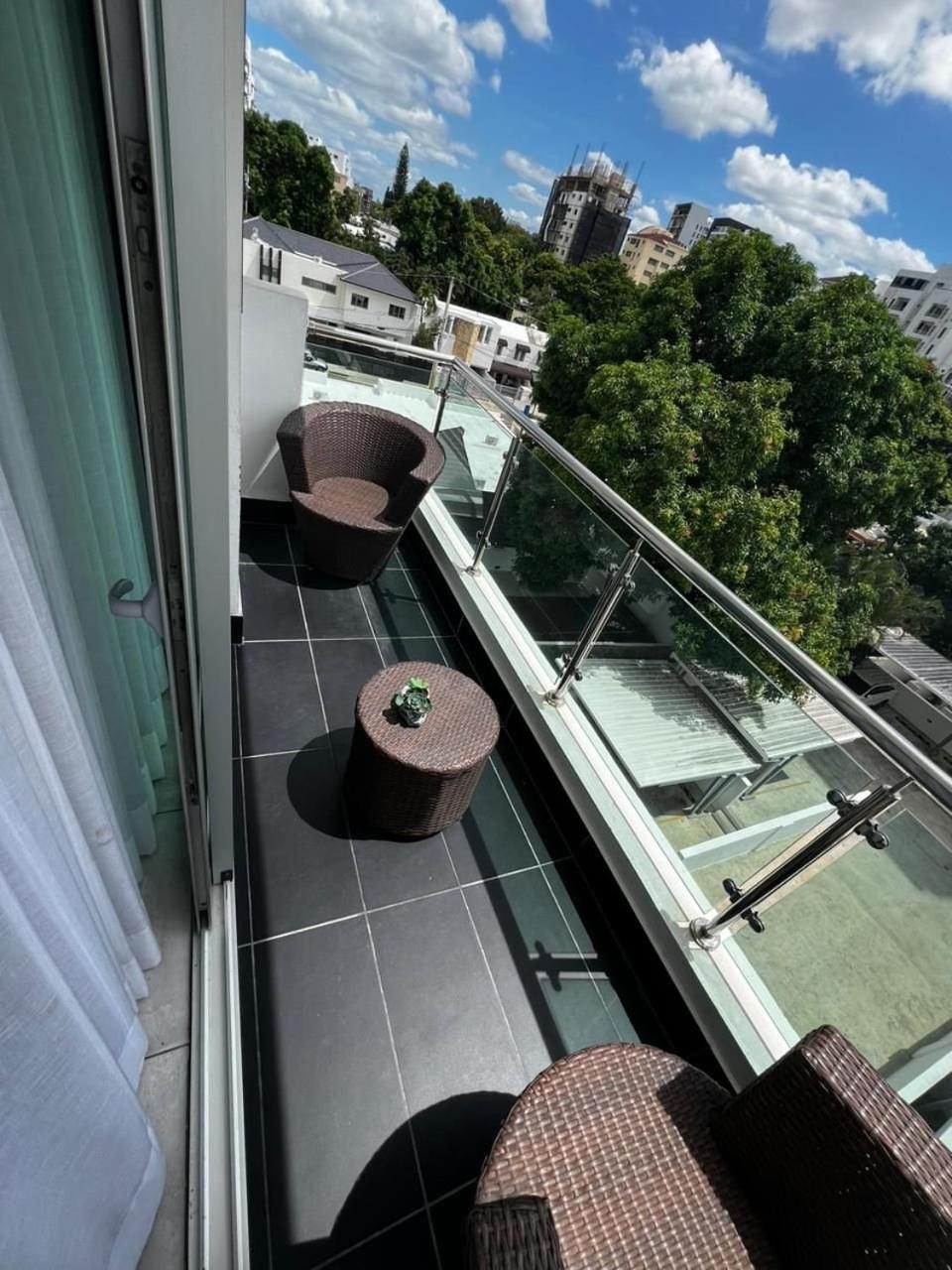 Soha Suites II Сантьяго-де-лос-Кабальерос Экстерьер фото